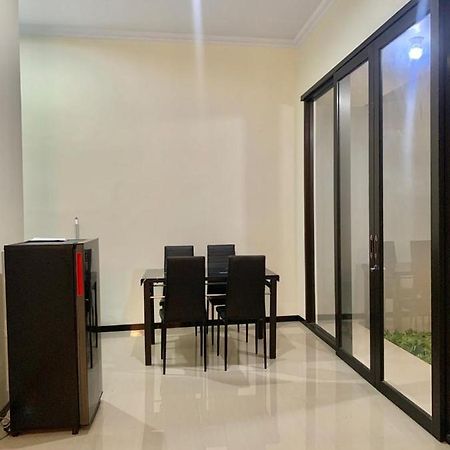 Guest House / Homestay Bukit Mutiara Residence Ngingas Eksteriør billede