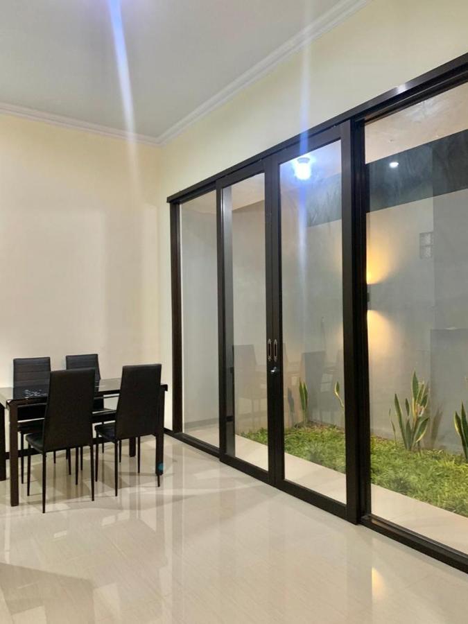 Guest House / Homestay Bukit Mutiara Residence Ngingas Eksteriør billede